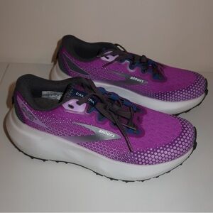💟Brooks NEW Size 7💟